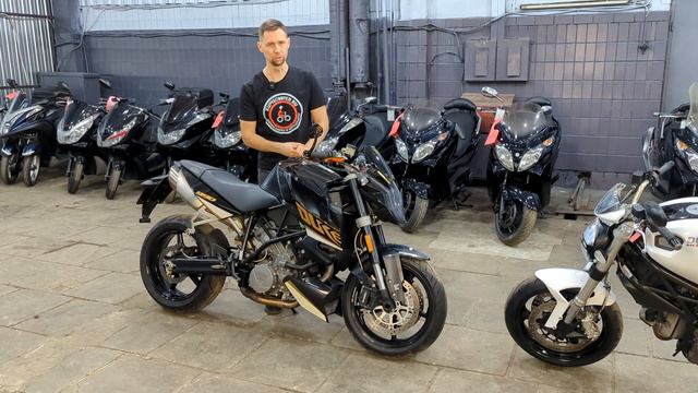 KTM DUKE 990 и Ducati MONSTER 696....сравним не сравнимое? смотреть онлайн