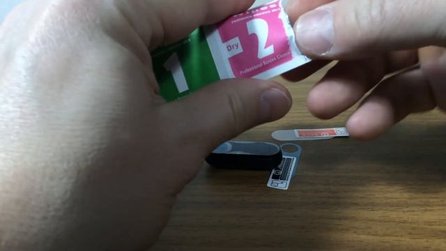 Защитная плёнка для Xiaomi Mi Band 2 смотреть онлайн