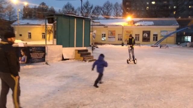 Тест драйв сигвея-гироскутера Airwheel S3 в Новосибирске. Минус - 10 градусов. смотреть онлайн