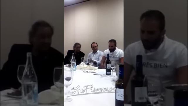 Los Hernandez con el director de cine Tony Gatlif "por rumba" | VEOFLAMENCO смотреть онлайн