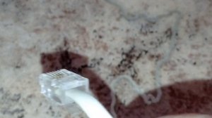 Соединение нового телефонного провода со старым.