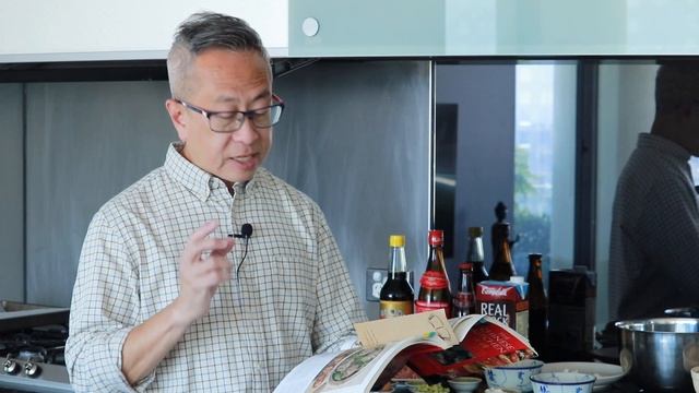 How To Make Asian Meatballs In Clay Pot | Pork Meatballs With Chinese Cabbage And Rice Vermicelli