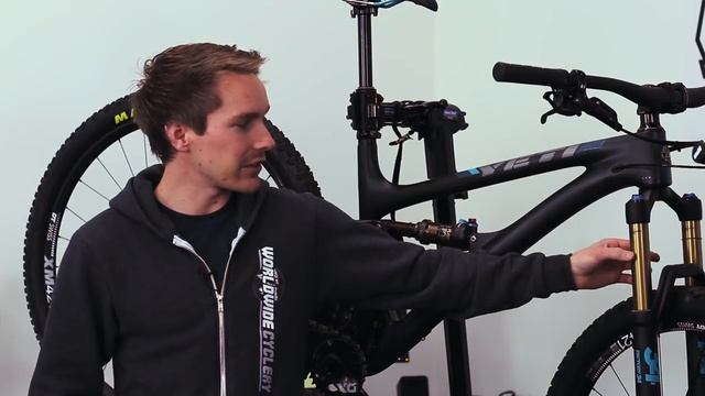Fox 34 vs. Rockshox Pike - Fork Comparison смотреть онлайн