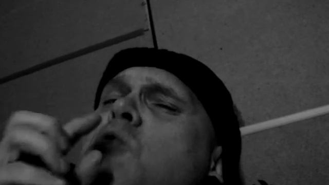 Саша Цэкавый читает "Белеет ли парус, такой одинокий?" Мих. Юр. Лермонтова. смотреть онлайн