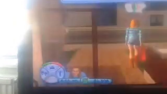 My sim has a fire extinguisher on her hand!! смотреть онлайн