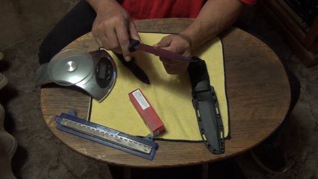 Stiletto's New Cold Steel 35AN SRK Fixed 6" VG-10 San Mai Blade смотреть онлайн