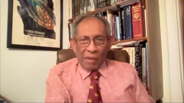 Dr. Chandra Wickramasinghe, Panspermia, and life from space смотреть онлайн