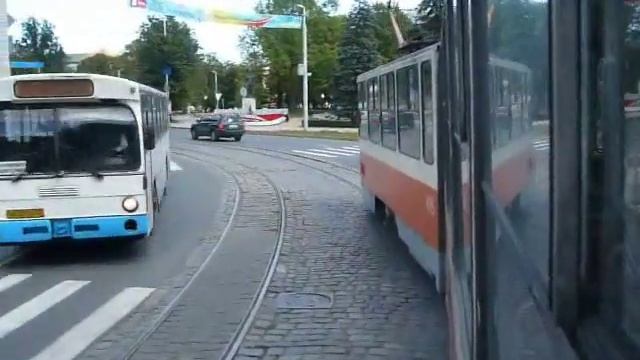 Поездка на трамвае по маршруту №1 смотреть онлайн