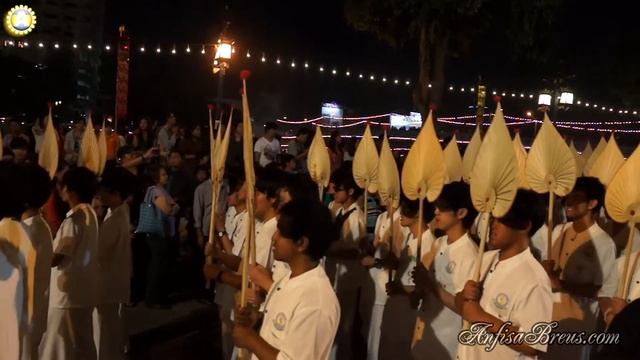Лой Кратхонг - красочное карнавальное шествие. Loy Krathong Festival. 31 смотреть онлайн