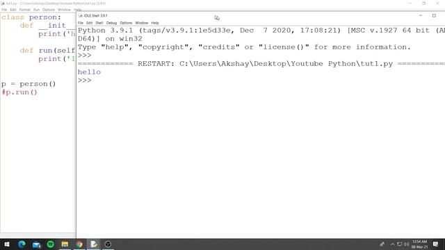 Python 3.9: __init__() смотреть онлайн