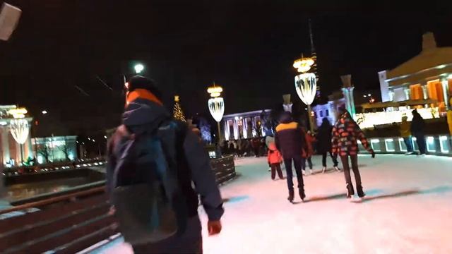 Катаюсь на катке на ВДНХ смотреть онлайн