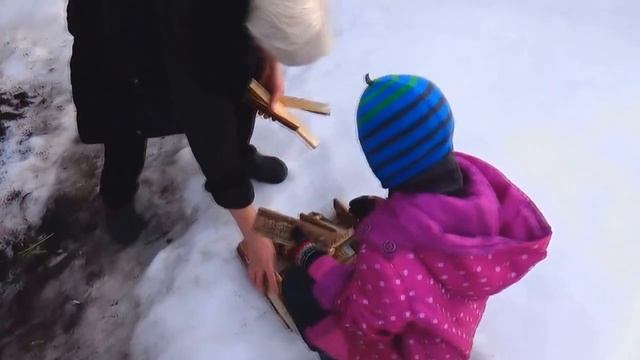 ВЛОГ: Топим печку у бабушки смотреть онлайн