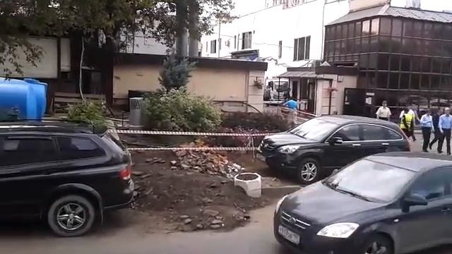 ЭКОЛОГИЧЕСКАЯ УГРОЗА В МОСКВЕ! Рейдеры загрязняют воду и почву! смотреть онлайн