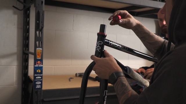 HYPER / SNAFU BMX Dream build смотреть онлайн