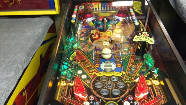 Gottlieb’s Cue Ball Wizard Pinball Machine. A quick overview. смотреть онлайн