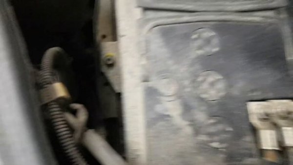 Рено дастер не заводится с ключа, стартер не крутит, молчит. Экстренно заводим машину