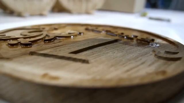 Твёрдое масло с воском Maz-slo для изделий из дерева смотреть онлайн