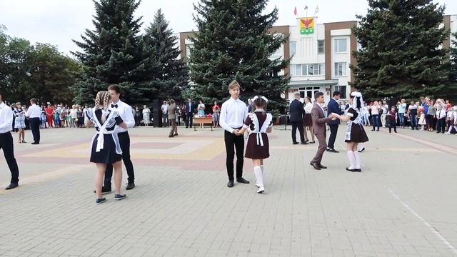 Танец выпускников. Эртиль. смотреть онлайн