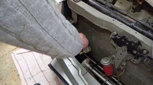 Замена лампочки ПТФ НИССАН АЛЬМЕРА КЛАССИК