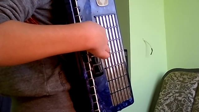 Урок игры на аккордеоне 2(гамма) смотреть онлайн