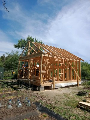 Красота природы, дождь и стройка.