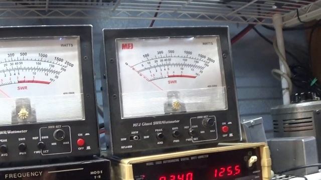 Varmint XL-310/75 Mobile Tube Linear Amplifier on the bench смотреть онлайн