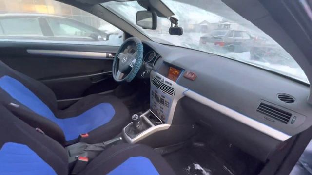 Opel Astra GTC  Молодёжное купе С твой первый автомобиль !
