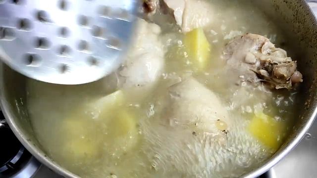 ПОПУЛЯРНЫЙ СУП, КОТОРЫЙ СВОДИТ ВСЕХ С УМА! Mashed potato soup with chicken! Рецепты из Удмуртии смотреть онлайн