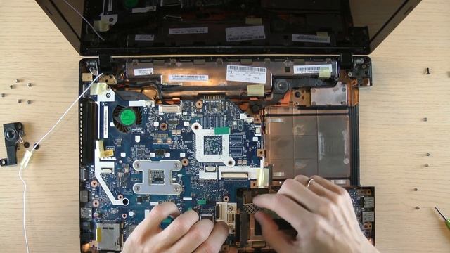 Acer Aspire 5750-6636 Upgrade And Cleaning