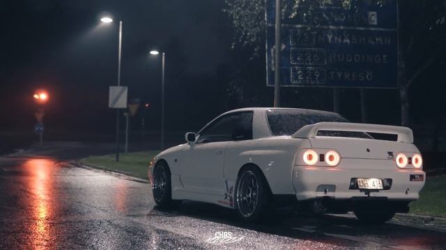 A rainy night. Henric's R32 GTR. | 4K смотреть онлайн