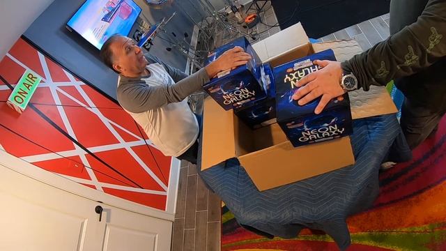 Fireworks Brigade Unboxed - Neon Galaxy смотреть онлайн