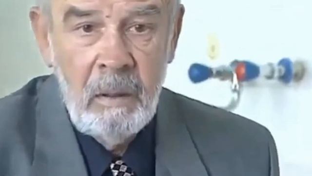 Все бабы дуры. Они не головой думают. #крылатыефразы #антибиотик