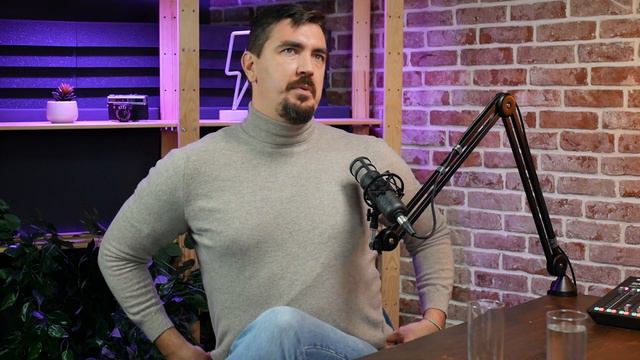 «У кого-то тучи, грозы, а у меня солнышко светит. У меня спокойно»: интервью с Умаром Батукаевым смотреть онлайн