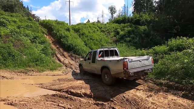 #OffRoad. Кроссоверы VS OffRoad. Карьер и трофи