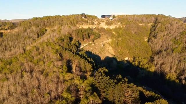 Виды Кисловодска. Парк. Гора Красное солнышко. Views of Kislovodsk. The park. Mountain Red Sun. смотреть онлайн