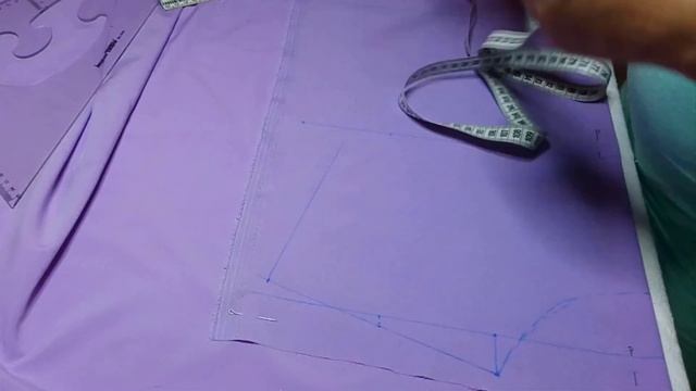 Как сшить нарядное платье в пол на любую фигуру. Часть 1 смотреть онлайн