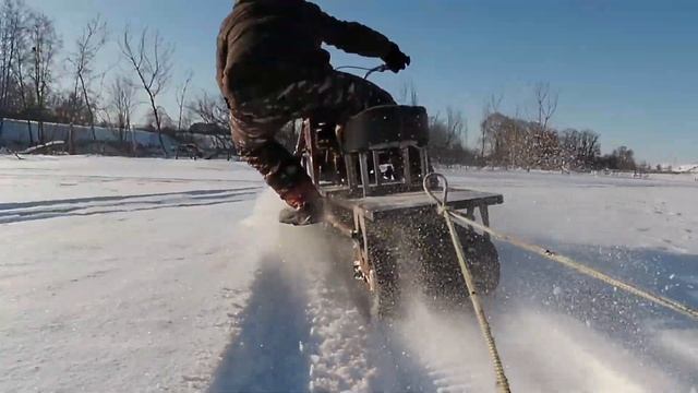 Покатушка на самодельном снегоходе. Самодельный снегоход. смотреть онлайн