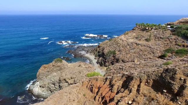 Panoramic drone footage of Stella Maris Villa and Buffavento Villa, Pomos, Cyprus смотреть онлайн