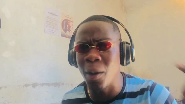 Oracle lache un couplet de fou en direct du studio смотреть онлайн