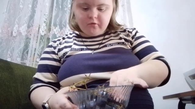 ВА думает что есть краска от перхоти. смотреть онлайн