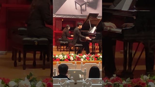 Каримов Данияр, Алдекенова Алия Л. Жуманова "Весеннее танго", "Дайдидау" смотреть онлайн