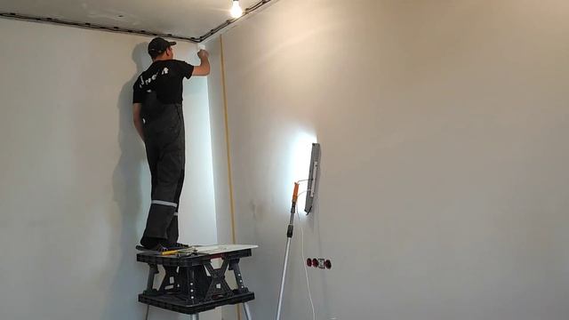 Как я крашу стены валиком, а также ванна облитая жидким акрилом смотреть онлайн