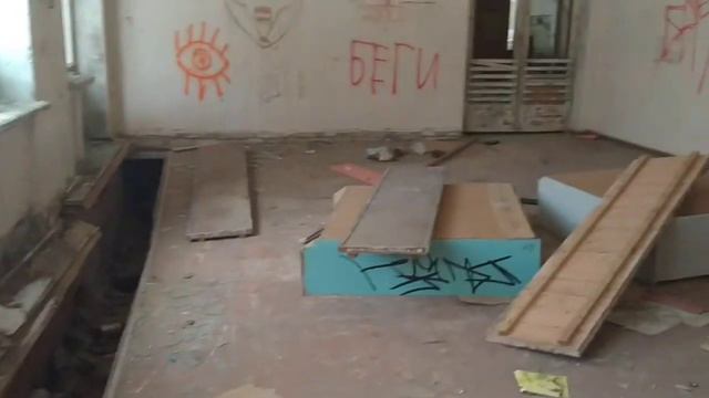 2 Часть Пошел в жд!Странные звуки по всему зданию!Там кто-то был! смотреть онлайн