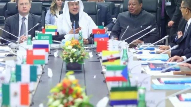 Саудиты и ОПЕК нанесли мощный удар по США смотреть онлайн