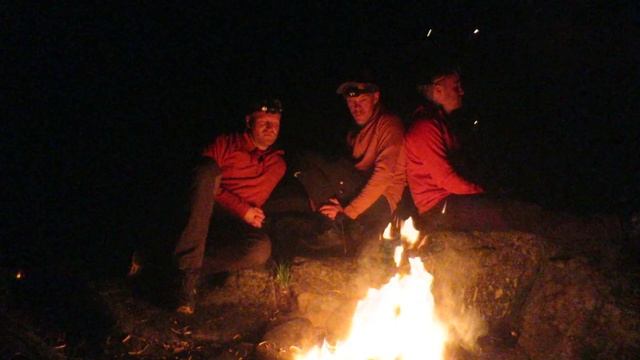 3 day Camping trip /w Cast Iron Cooking & Friends | Smelly socks & bad fishing | Traneberg, Sweden смотреть онлайн