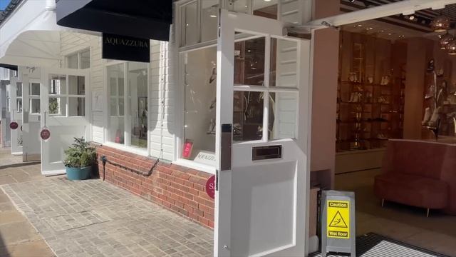 BICESTER VILLAGE 2023 | BIGGEST DESIGNER SHOPPING OUTLET IN THE UK - VERSACE, PRADA, GUCCI! ??? смотреть онлайн