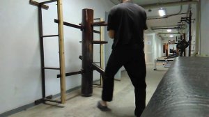 Работа с деревянным манекеном Вин Чун | манекен Вин Чун