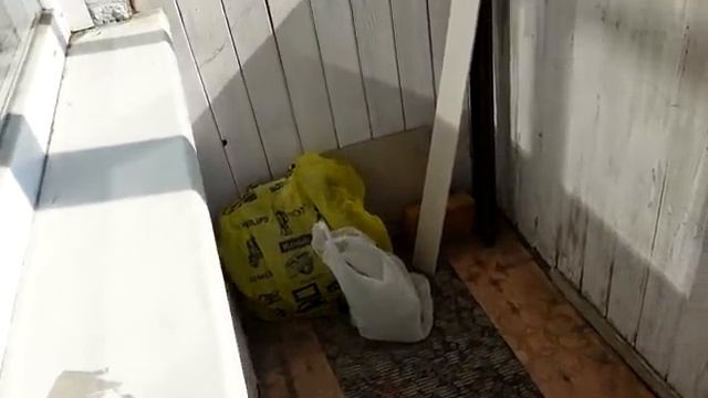 УБОРКА НА БАЛКОНЕ | НОВЫЙ ЛИНОЛЕУМ смотреть онлайн