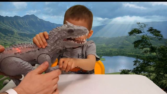 Jurassic World INDOMINUS REX Hasbro Toy Review / Индоминус Рекс - обзор игрушки Hasbro