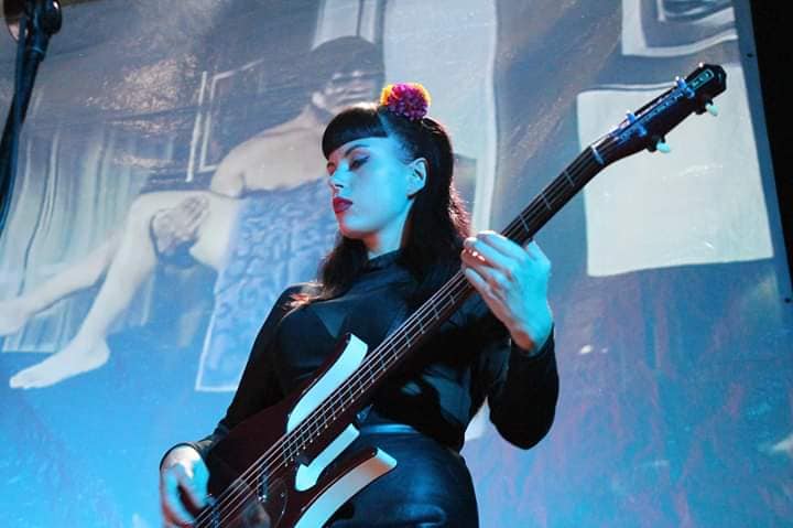 Zombie Model (Messer Chups - Model) смотреть онлайн